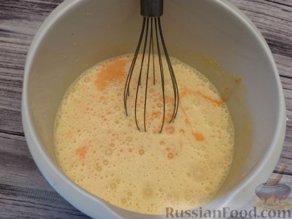 Домашний сыр из моркови, молока и сметаны